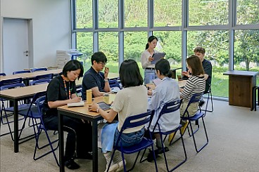 매주 1시간, 직원들의 국제감각을 키우는 영어 회화 수업